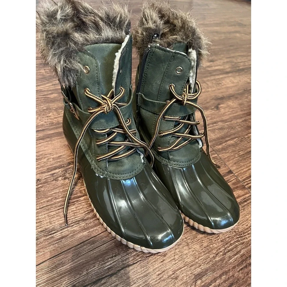 Nature Breeze Women's Winter Duck Boots Size 8.5 Buckle/Lace Up Rubber Foot
